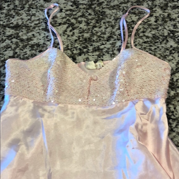 Victoria secret chemise - blush pink - Picture 2 of 6